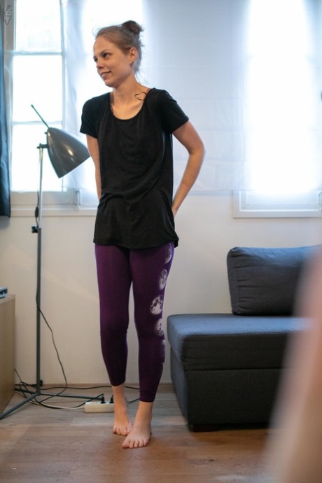 dünne Leggings erwachsene nacktheit fotos