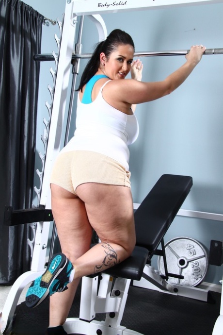 chubby shorts hd image