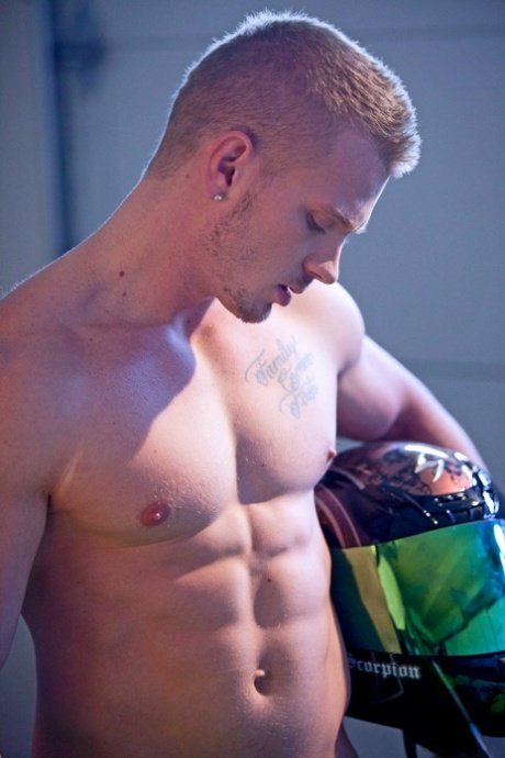 finay pornografický xxx fotografie