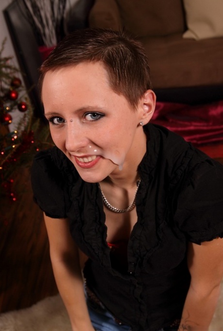 short hair cumshot hot porn image