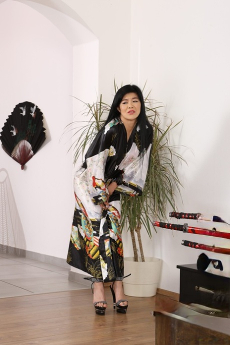 asiatisk pissing vakker perfekt galleri