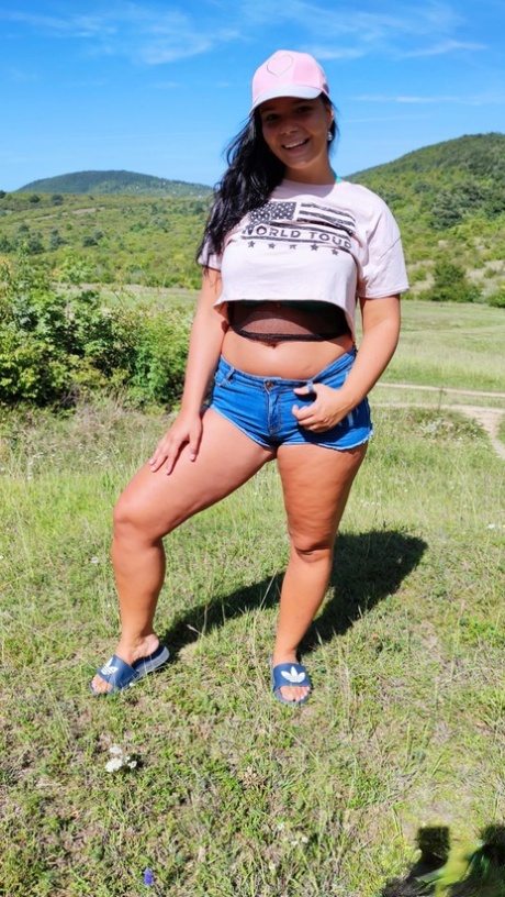 chubby shorts sexy nudes galleries
