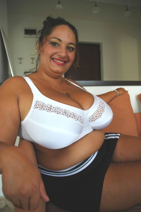 latina de talla grande arriba gratis imagen