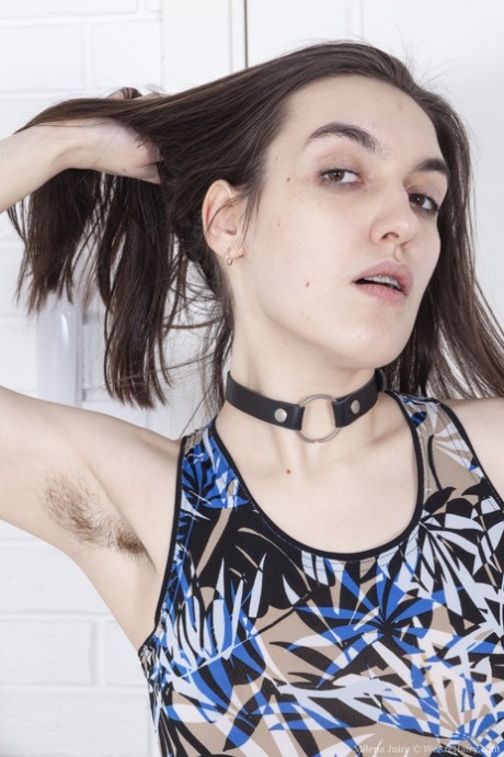 axila peluda de adolescente pornografica erótica galería