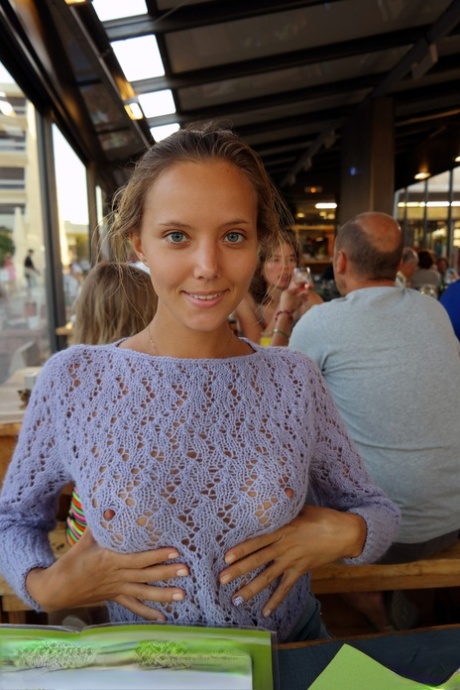 offentlig blottning ret eksklusivt galleri