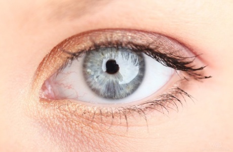 Sperma auf natürliche Titten hd exklusive foto