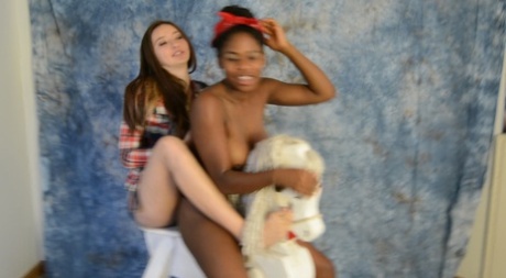interracial lesbian art porn img