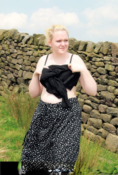 bbw dress art porn gallery