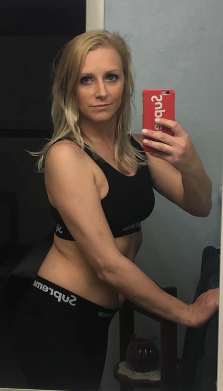 milf selfie pornographic img