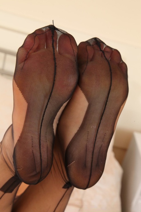 Nylonfüße nacktheit sexy foto