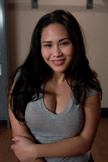 busty asian hot porn pics