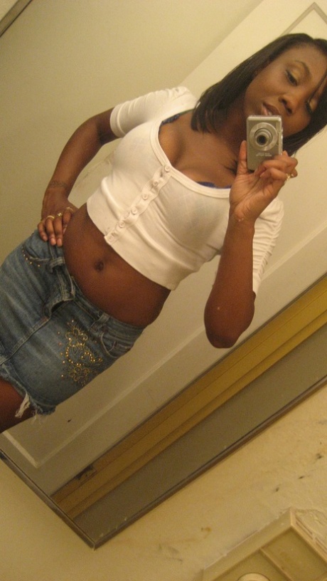 sexy selfie exclusive pics
