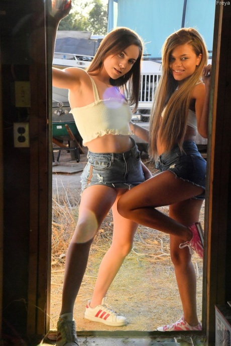 Freya Parker top model photo