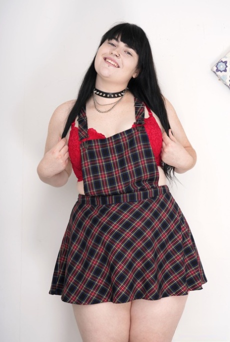 chubby skirt pretty image