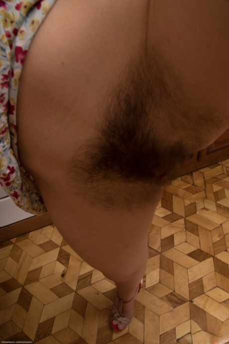 hairy bent over beautiful naked images