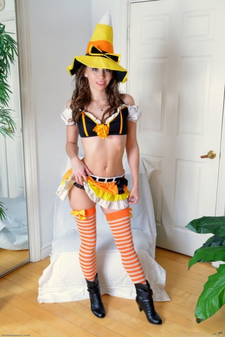 Norah Nova pornstar photos