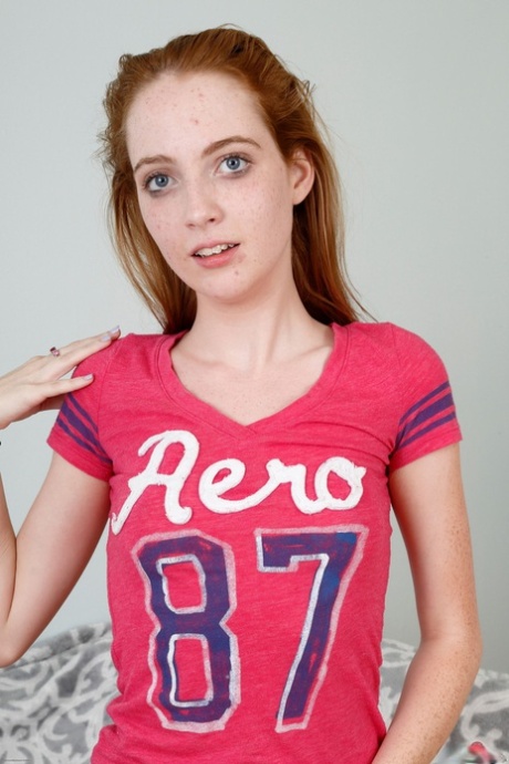 petite redhead beautiful porn pictures