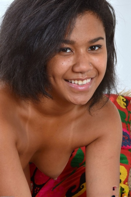 Loni Legend pornographic actress photo
