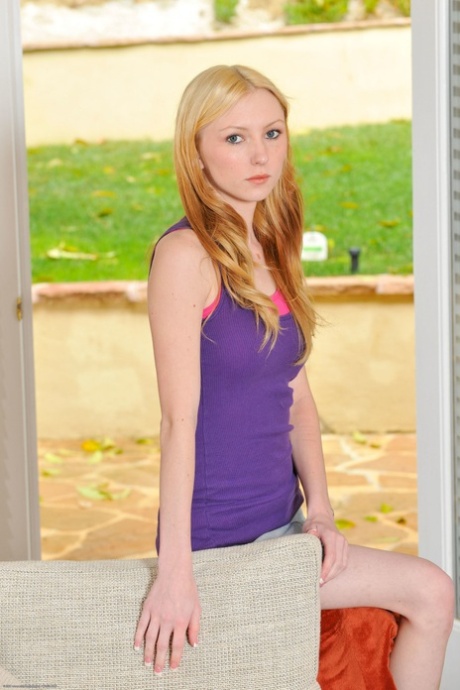 liten tonåring xxx erotic bilder