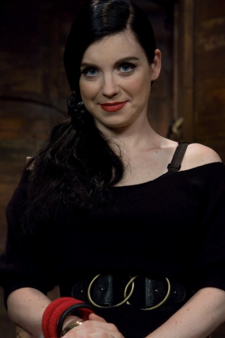 Sybil Hawthorne hd pornstar image
