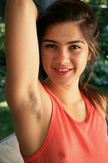 hairy teen armpit free sex gallery
