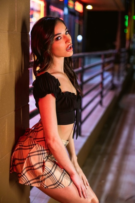 Honour May pornstar nude pics