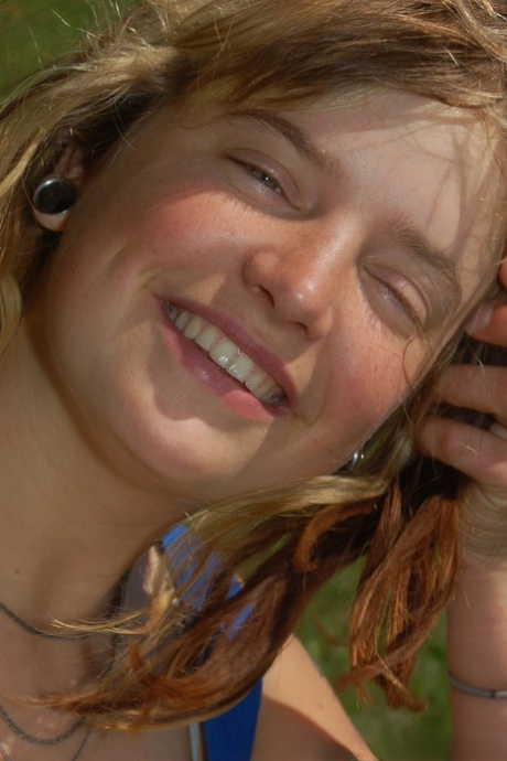 chubby face free nude pictures