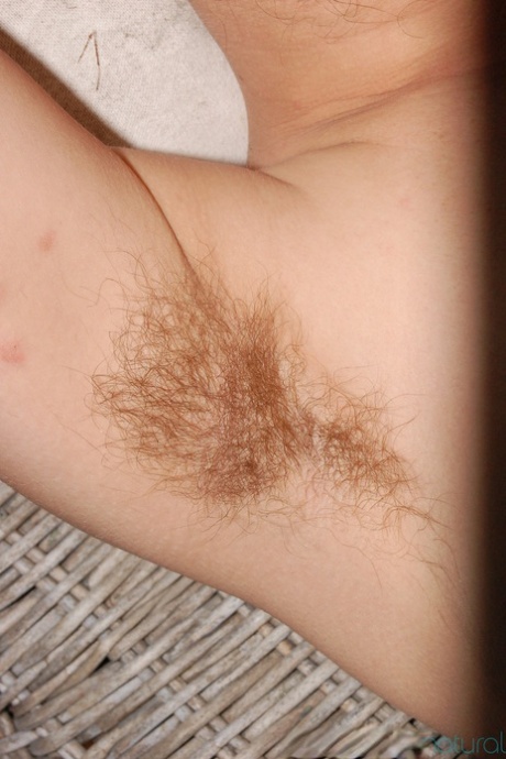 axilas peludas desnudo erótico fotos