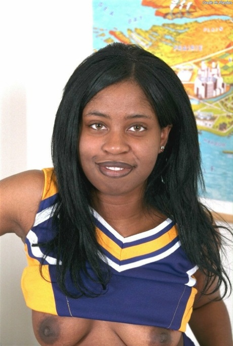 big tit cheerleader sexy galleries