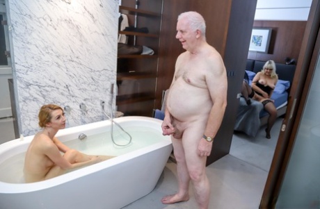 swingere ret nøgen fotos