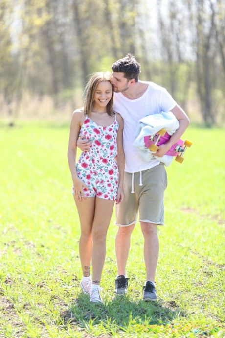 sex na veřejnosti krásná erotika obrázky