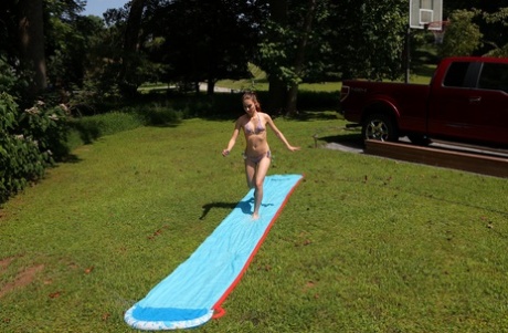bikini pequeño sexo bonito galería