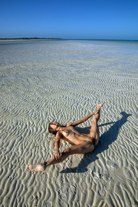 Irene Rouse star naked pictures