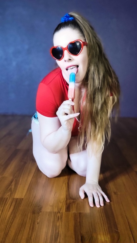 Lana Del Lust porn star archive