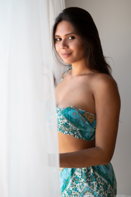indischer Teenager perfekte nackte bilder