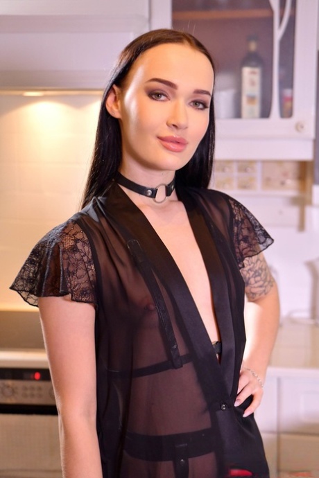 BDSM spodní prádlo nahá zdarma obrázek