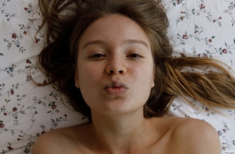 kurvige Teenager xxx nackte bild