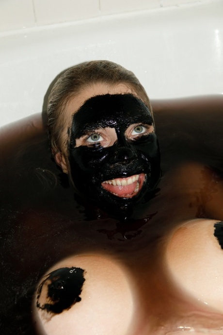 naked boobs hot sex photo