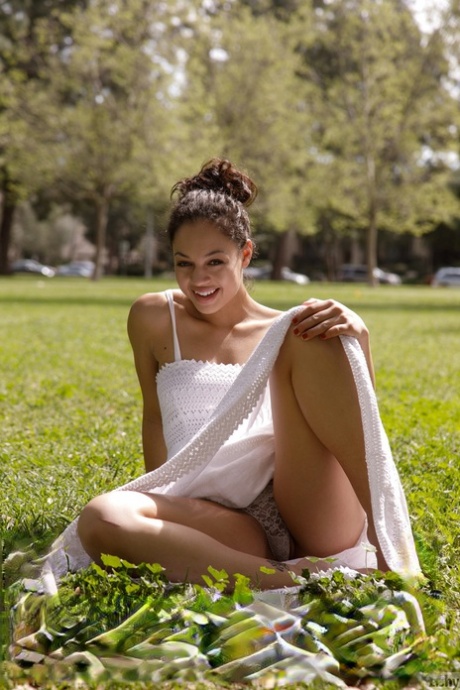 Karissa Kane nude actress gallery