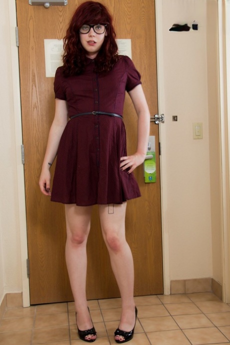 shemale dress pornos pictures