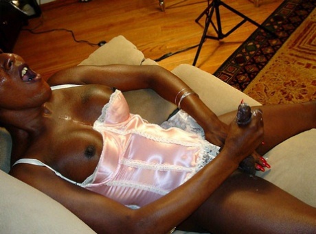 transexuelle noire éjacule chaud sympa image