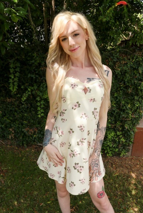 shemale outdoor adult photos