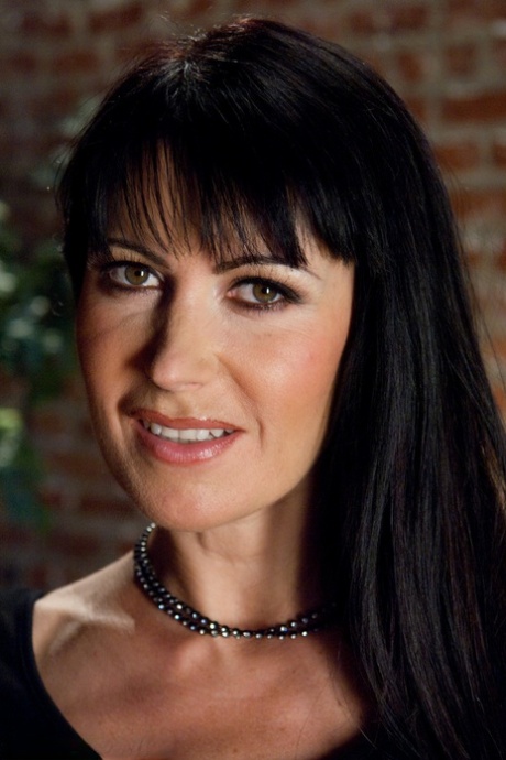 mature brunette art porn pictures