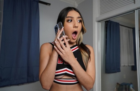 Violet Gems star nudes gallery