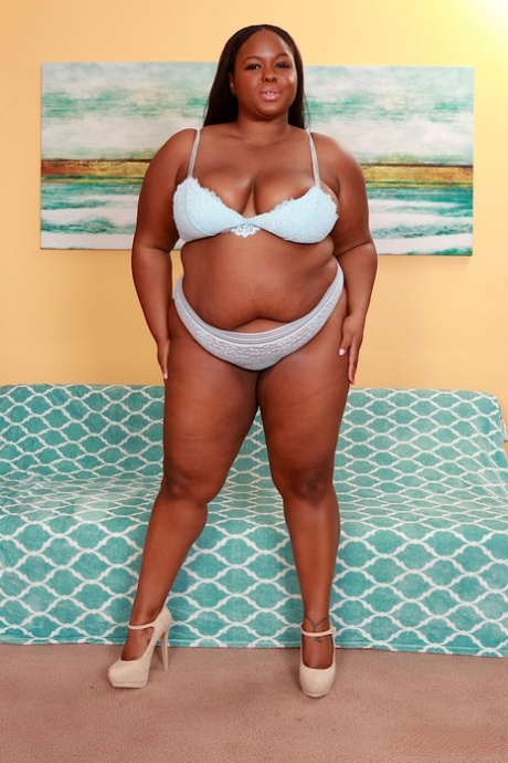 巨乳レズビアン セクシーヌード 写真