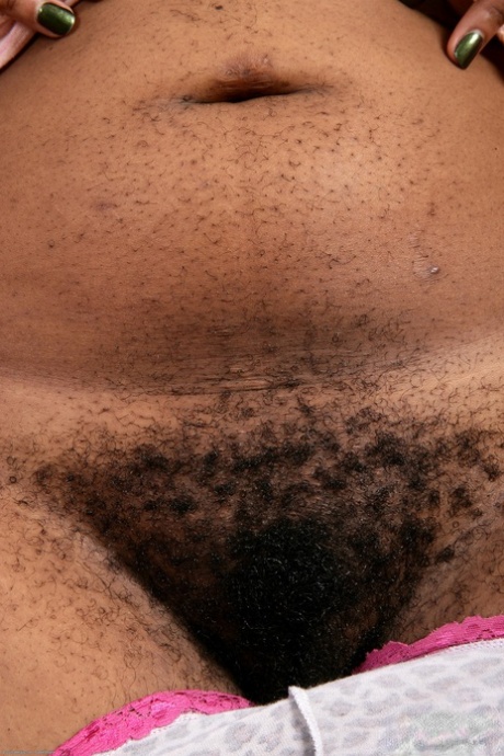 short hair ebony nudes picture
