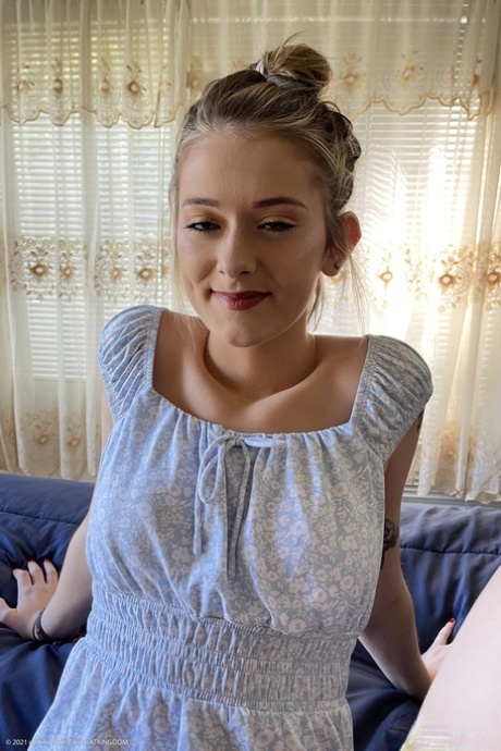 Meloni Moon pornstar free pic