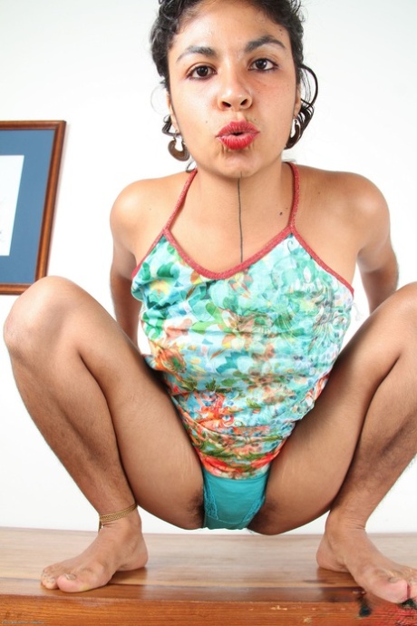 figa nera e pelosa magra bel sesso collezione