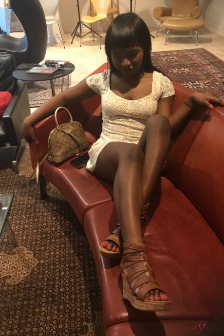 ebony high heels hot pic
