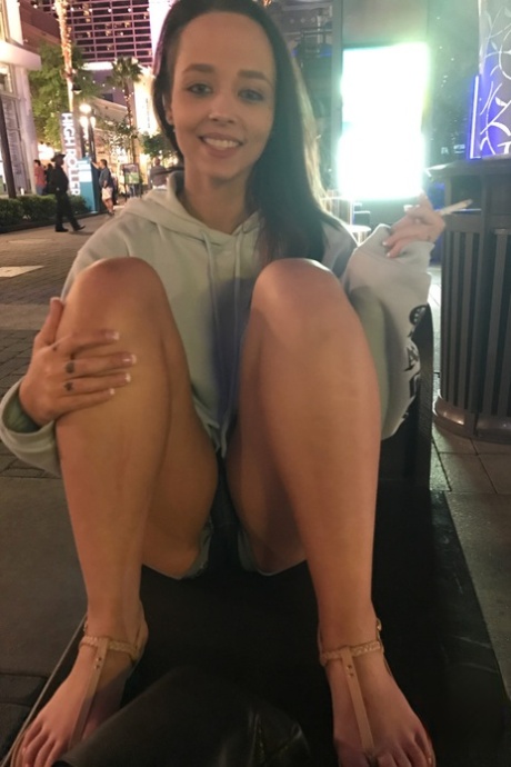 タイトなショートパンツ ポルノ 写真